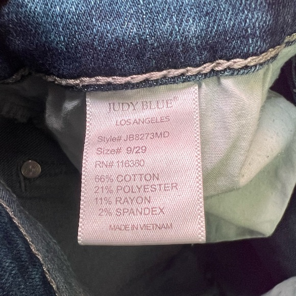 Judy Blue Distressed Relaxed Fit Women Jeans Size 9/29 - Picture 9 of 9